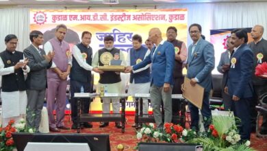 Industries Minister Uday Samant orders: Vacate occupied plots