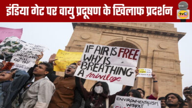 Delhi : Protest against air pollution at India Gate