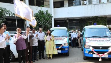 MP Naresh Mhaske dedicates three mobile clinics of Thane Municipal Corporation